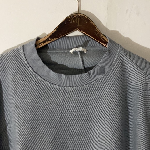 COS - Picture 2 of 9